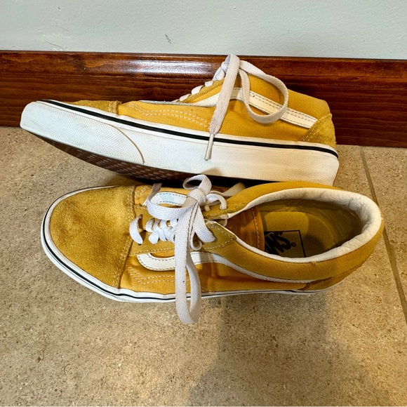 Vans Yellow and White Women's Shoes - Picture 6 of 7